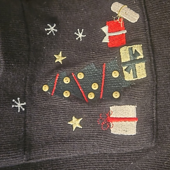 Christmas vest - Picture 3 of 5